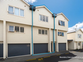 3/49 Henderson Valley Road, Henderson, Auckland