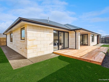 104 The Drive, Otaihanga, Paraparaumu