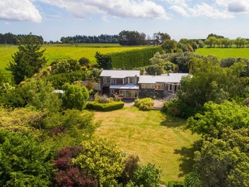 302 Mount Stewart Halcombe Road, Palmerston North