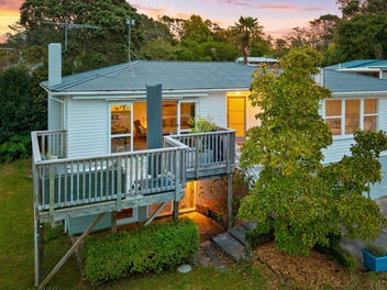 43 Parrs Cross Road, Henderson, Auckland