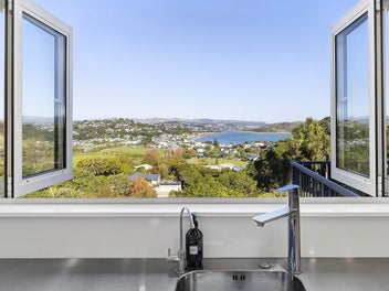 14 Corlett Road, Plimmerton, Porirua