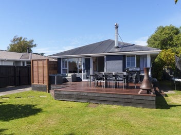 17 Woodend Road, Woodend, Woodend