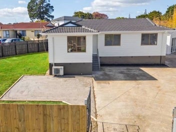 5 McGreal Place, Weymouth, Auckland