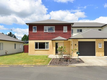 8 Rose Lane, Huntington, Hamilton