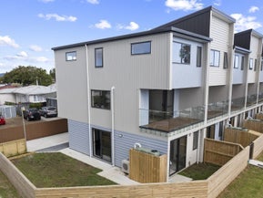 4/1 Balfour Road, Manurewa, Auckland