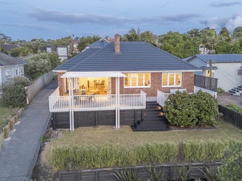 12 Seaside Avenue, Waterview, Auckland