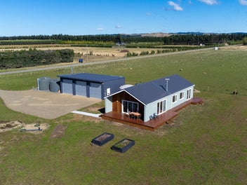 86 Racecourse Road, Amberley, Amberley