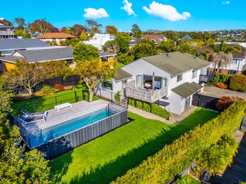 16 Coldham Crescent, Saint Johns, Auckland