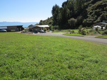 13 Pohutukawa Place, Takaka