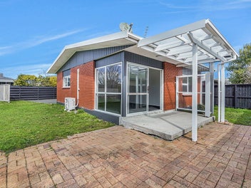 16B Storey Avenue, Forest Lake, Hamilton