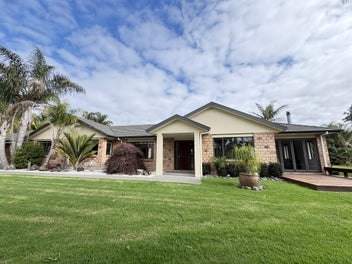 30 Foster Road, Kumeu