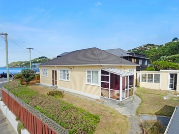 230 Onepu Road, Lyall Bay, Wellington