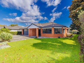 11 Greenough Place, Rototuna, Hamilton