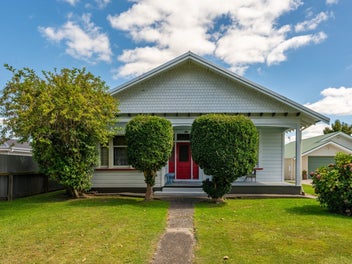 1420 Karamu Road North, Mayfair, Hastings
