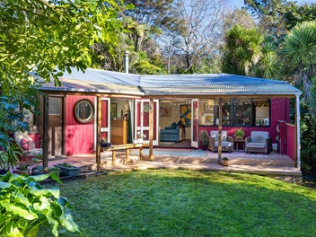 1A Upper Cross Street, Raglan