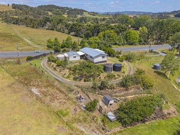 1264 State Highway 1, Hikurangi, Hikurangi