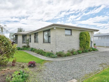 19 Nelson Street, East Gore, Gore