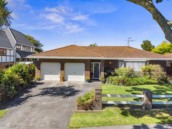 137 Walter Strevens Drive, Conifer Grove, Takanini