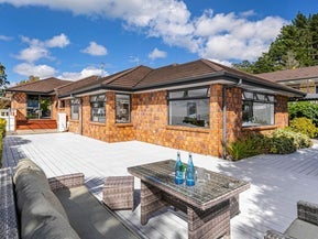 4 Clapton Place, Henderson, Auckland