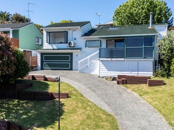 26 Lingham Crescent, Torbay, Auckland