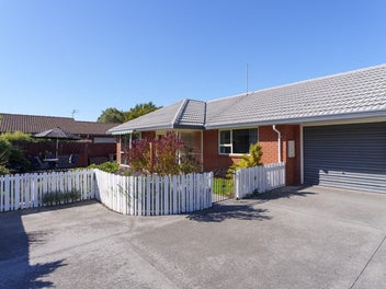 2/37 Tivoli Place, Bishopdale, Christchurch