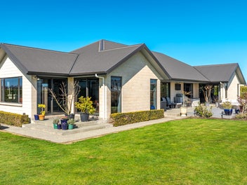 16 Arowhenua Station Road, Kerrytown