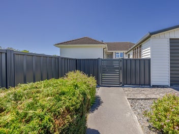 700 Grove Road, Mayfair, Hastings