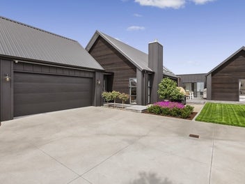26 Kahawairahi Drive, Beachlands, Auckland