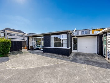 1/132 Onewa Road, Northcote, Auckland