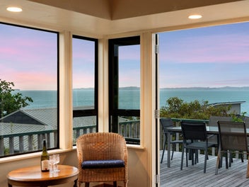 9 Rangitoto View Road, Cockle Bay, Auckland