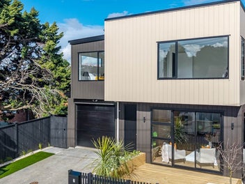 2 Wahanui Road, Greenlane, Auckland