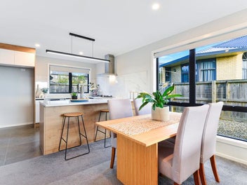 9D North Ridge Drive, Rototuna North, Hamilton