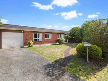 1/11 Queen Street, Papakura, Auckland