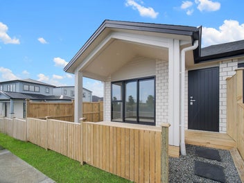6 Rorotu Avenue, Karaka, Papakura
