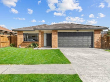 18 Maadi Place, Papakura, Papakura
