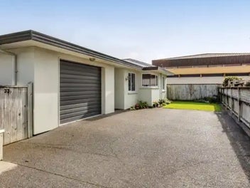 33D Argyle Street, Hawera