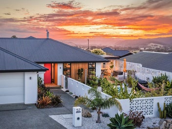 57 Katania Heights, Brightwater, Brightwater