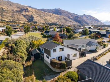 13A Niger Street, Wanaka