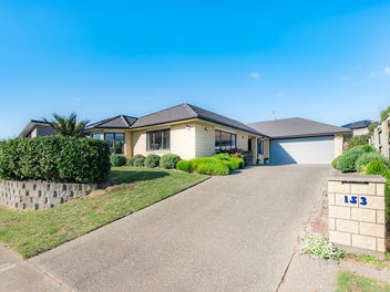 153 Milne Drive, Paraparaumu
