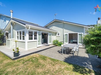 10 Palm Avenue, Lyall Bay, Wellington