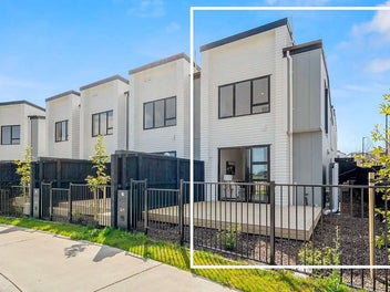 5/9 Bronzewater Drive, Silverdale, Silverdale