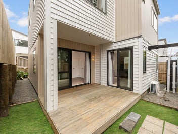 22B Batkin Road, New Windsor, Auckland