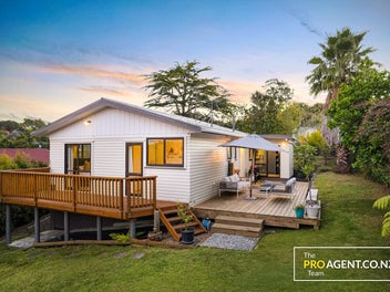 1 Titchener Street, New Lynn, Auckland