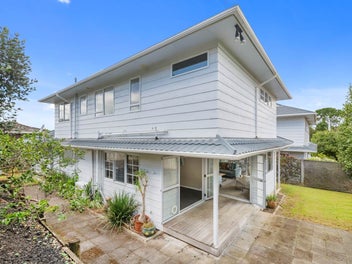 2/22 Gills Avenue, Papakura, Auckland