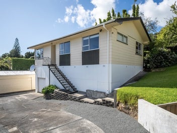 50 Awaruku Road, Torbay, Auckland