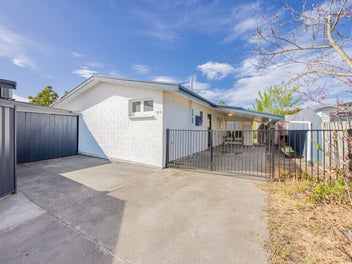 30B Dover Road, Flaxmere, Hastings