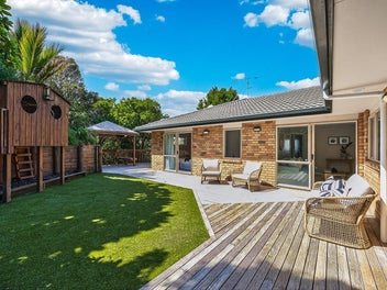 131 Pemberton Avenue, Bayview, Auckland