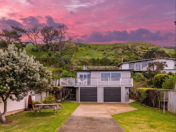 13 Mowhanau Drive, Kai Iwi, Whanganui