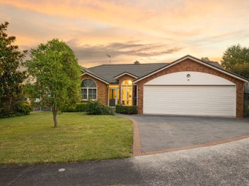 7 Guernsey Place, Grandview Heights, Hamilton