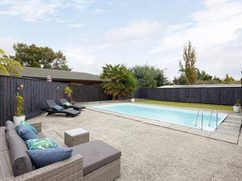 9 Morrison Crescent, Glenview, Hamilton